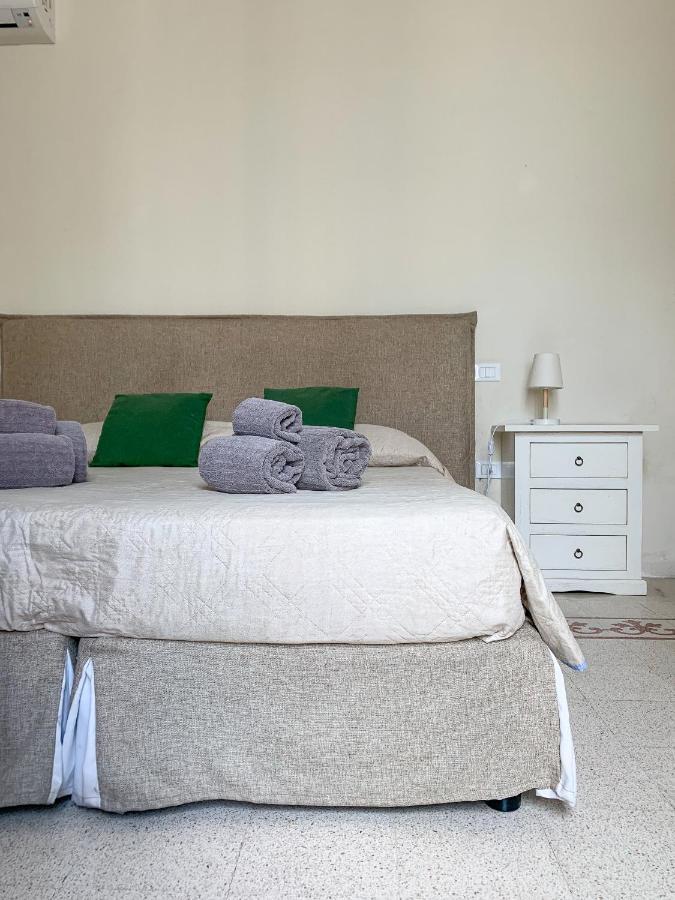 4 Balconi Rooms-Boutique B&B Lecce Exterior photo