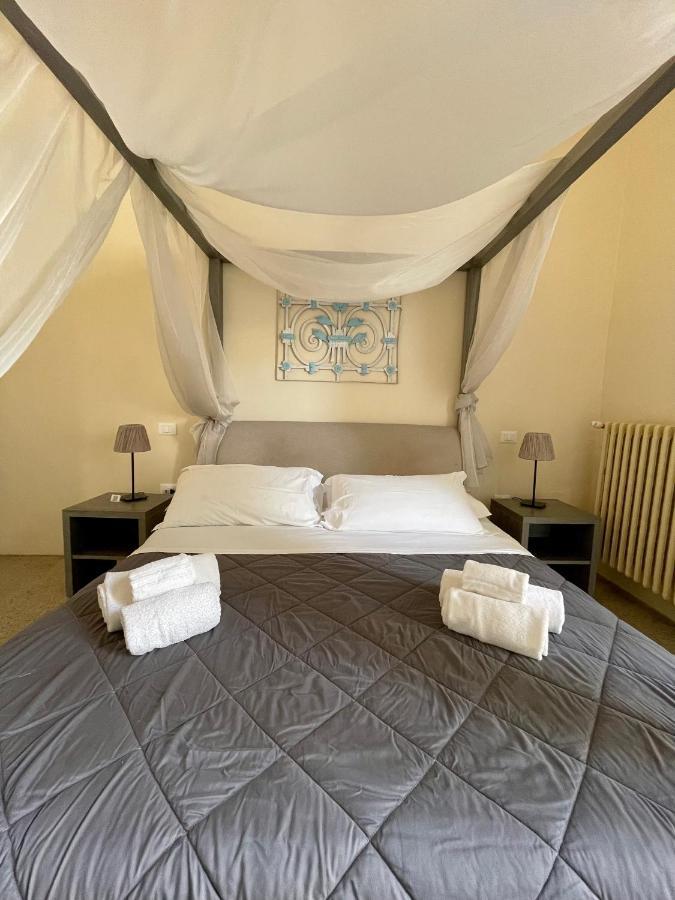 4 Balconi Rooms-Boutique B&B Lecce Exterior photo