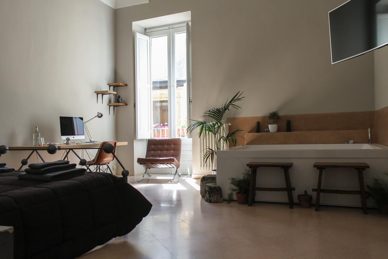 4 Balconi Rooms-Boutique B&B Lecce Exterior photo